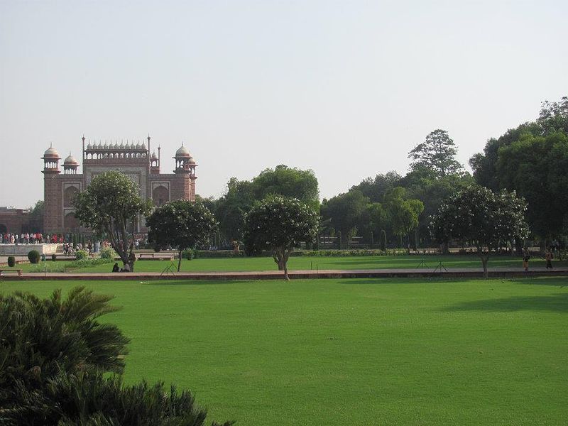 Taj Mahal Gardens